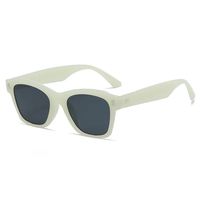 🕶️ 2024 New Women’s Premium Retro Tea Sunglasses 🍵 | Anti-UV 🛡️ | Fashion Trendy Square PC Frame ◼️ | UV400 Protection 🌞