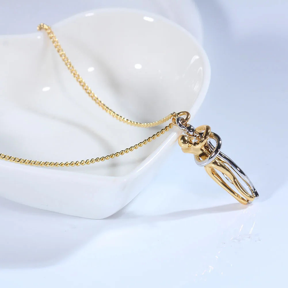 💖✨ Hip Hop Embrace Couple Pendant – Lovers’ Hug Necklace ✨💖