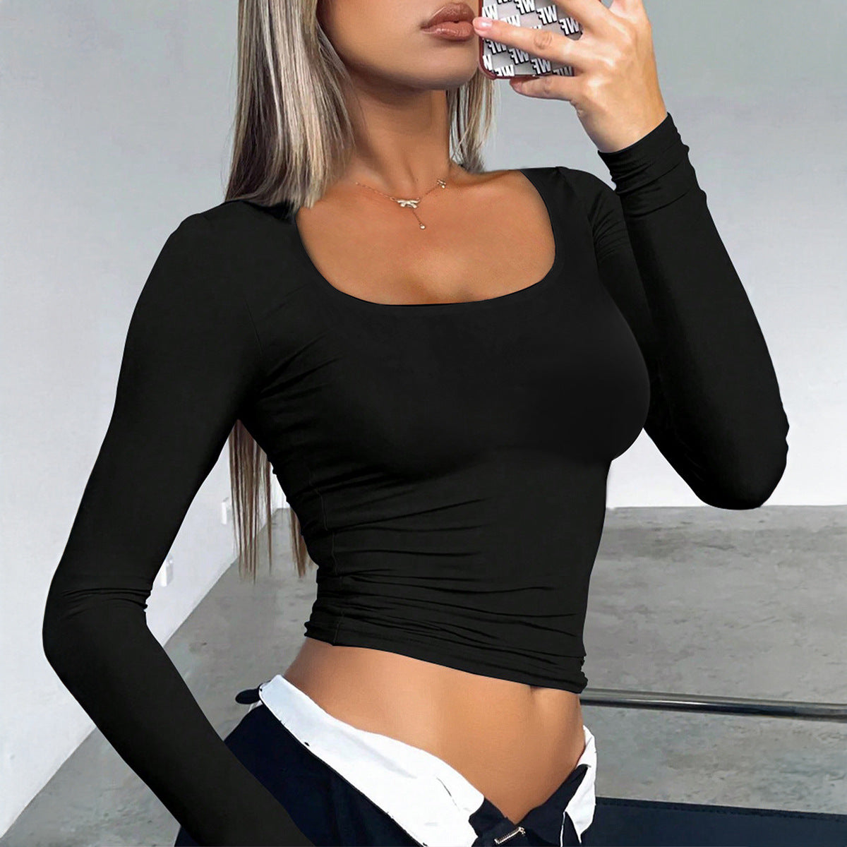 Women’s Slim-Fit U-Neck Long Sleeve Top – Solid Color Style