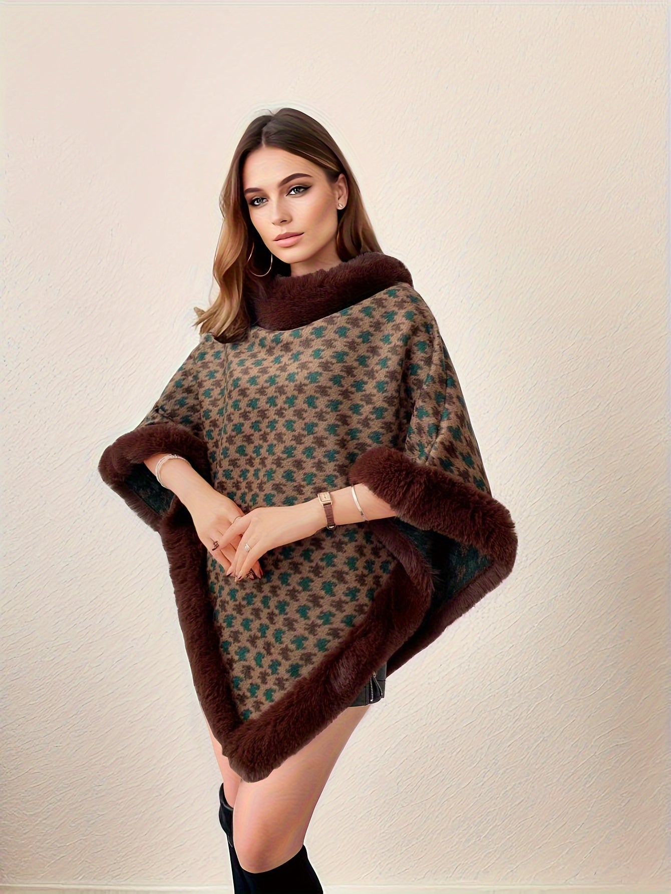 ✨ Women’s Houndstooth Cape-Style Poncho Coat – Faux Fur Trim Short Winter Wrap ❄️🧥 Elegant Black & White Warm Shawl for Fall & Winter 🍂❄️ Middle Eastern–Inspired Cape Design for Chic, Luxurious Style ✨