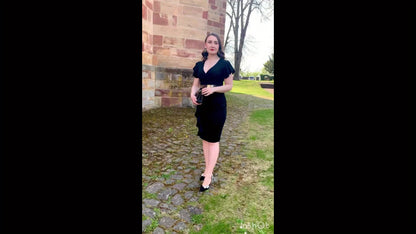 Elegant V-Neck Bodycon Dress with Ruffle Hem 👗✨