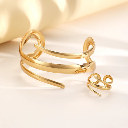 💛✨ European & American Jewelry Set – Thick Bracelet & Ring (Gold Color) ✨💛