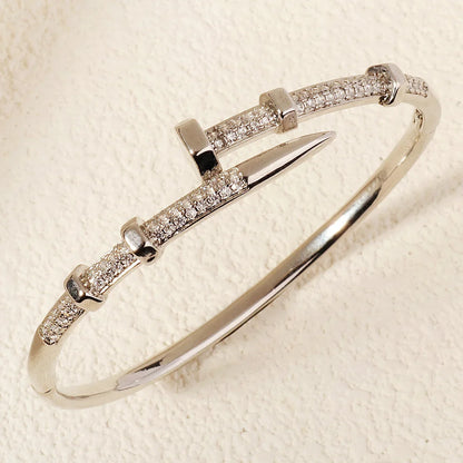 💎✨ Trendy Nail Bracelet with Zircon – Elegant Women’s Jewelry ✨💎