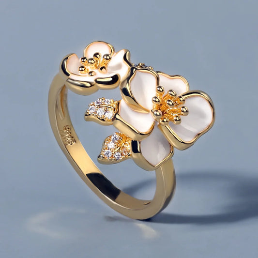 🌼💎 Exquisite White Daisy Flower Ring – 925 Sterling Silver Handmade Enamel 💎🌼