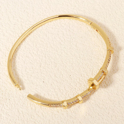 💎✨ Trendy Nail Bracelet with Zircon – Elegant Women’s Jewelry ✨💎