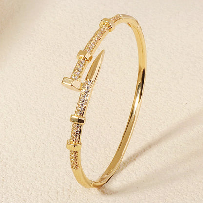 💎✨ Trendy Nail Bracelet with Zircon – Elegant Women’s Jewelry ✨💎