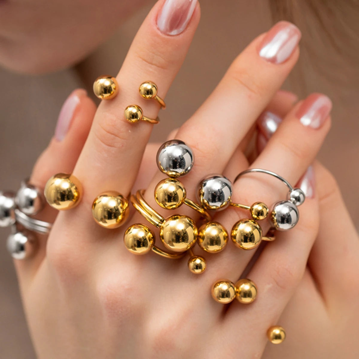 Gold Chunky Ball Ring – Adjustable
